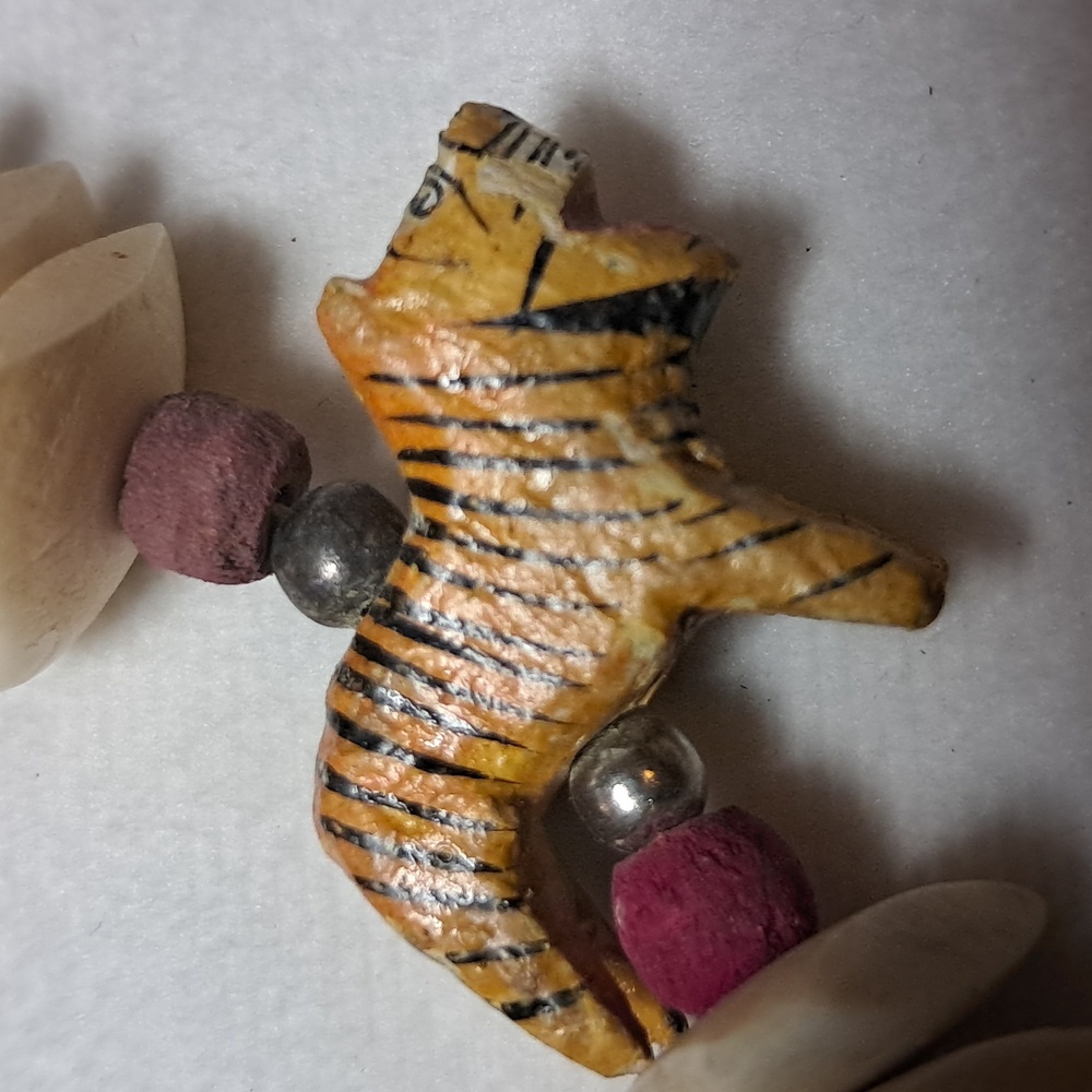 VTG African Safari Necklace - Picture 4 of 10